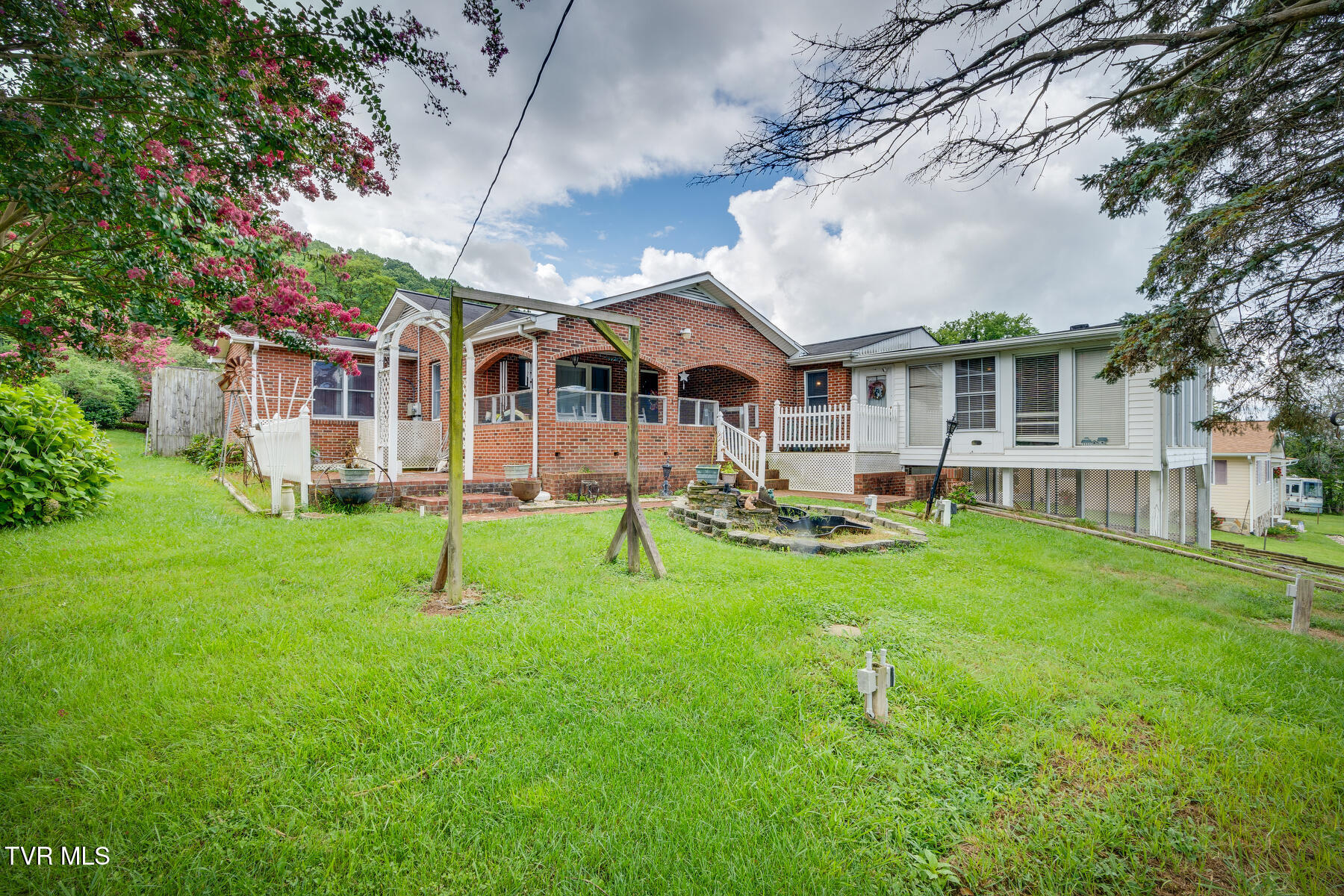 363 Cooks Valley Road Road  Kingsport TN 37664 photo