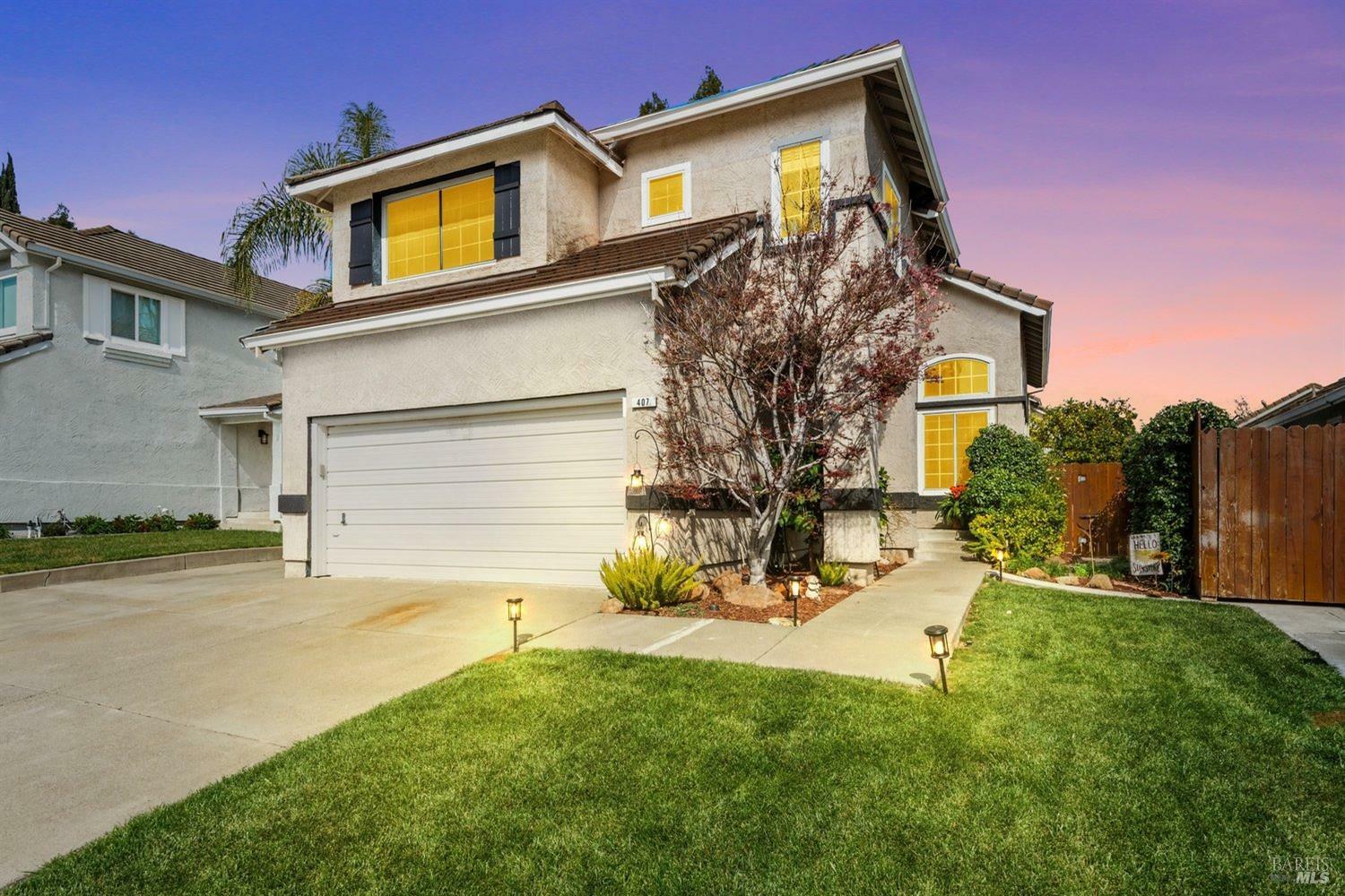 Property Photo: 407 Rolling Oak Drive CA 95688
