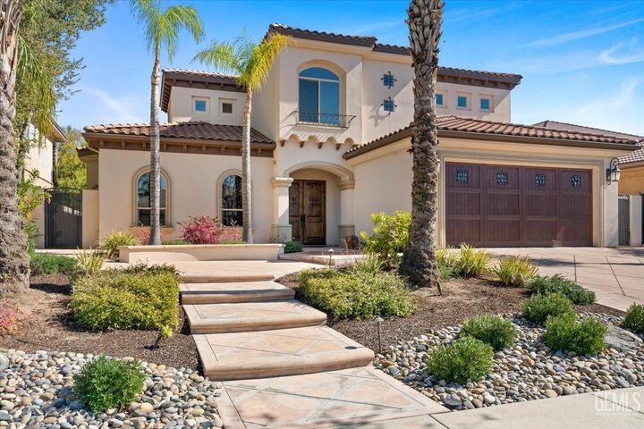 Property Photo:  2404 Edingal Drive  CA 93311 