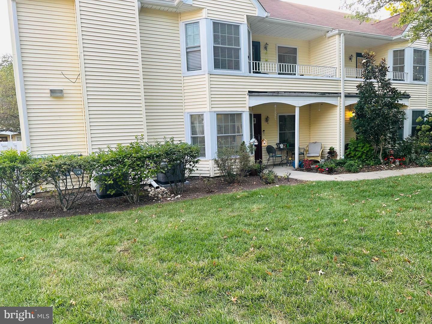 Property Photo:  45 Powell Court  NJ 08520 