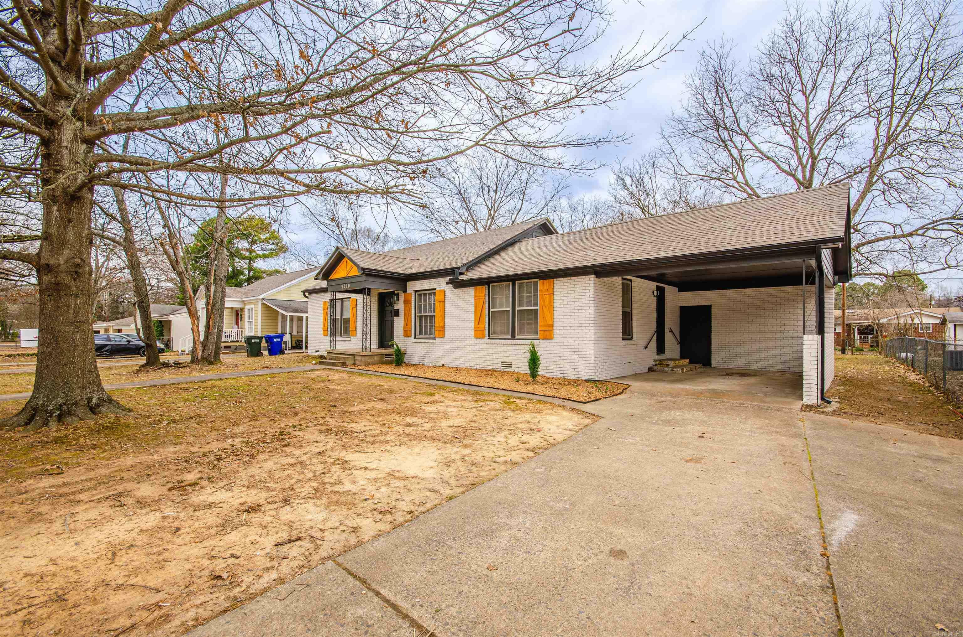 Property Photo: 2010 Hairston St AR 72034