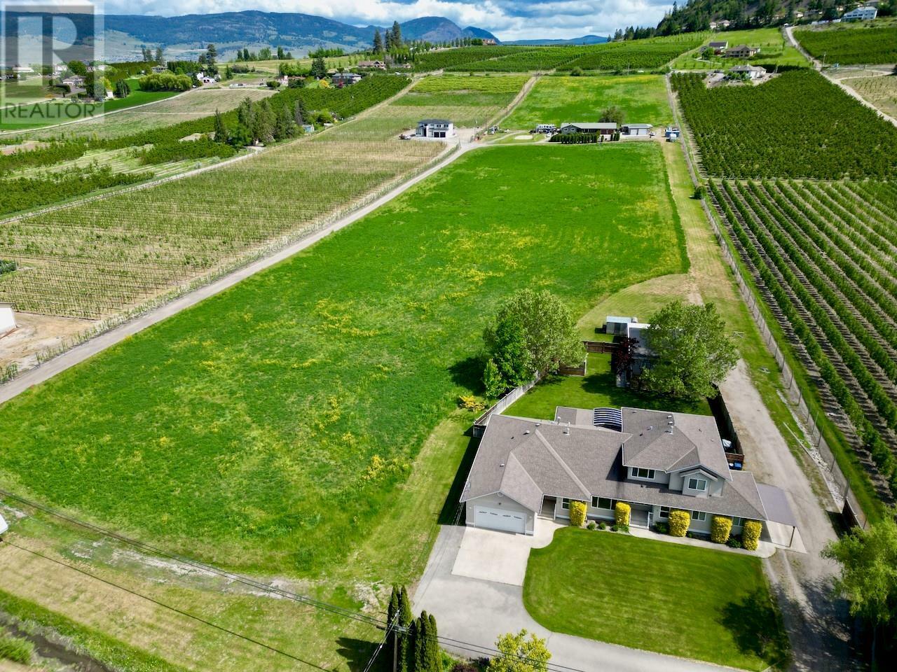 Property Photo: 371 Valley Road 1-3 BC V1V 2E5