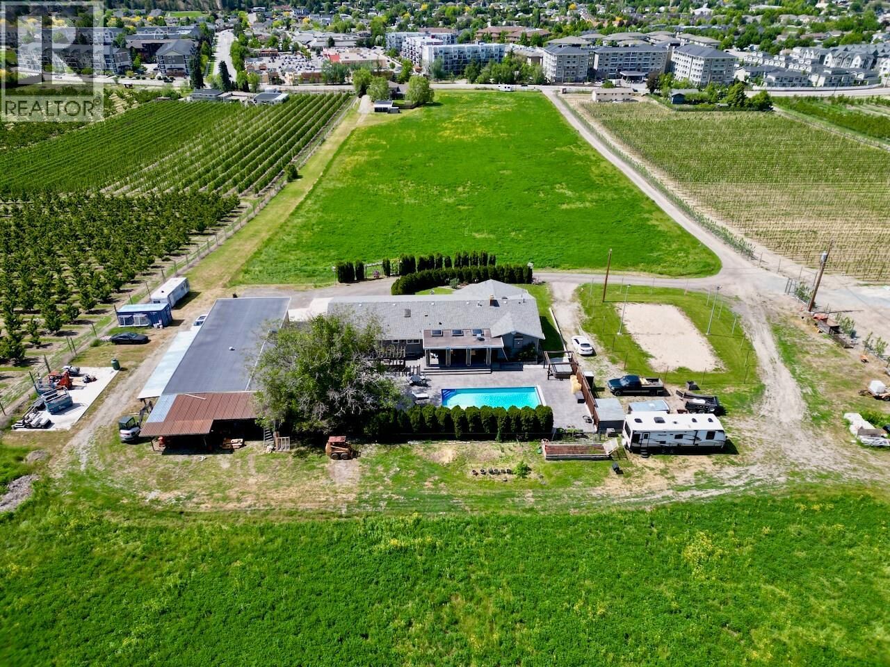 Property Photo:  371 Valley Road 1-3  BC V1V 2E5 