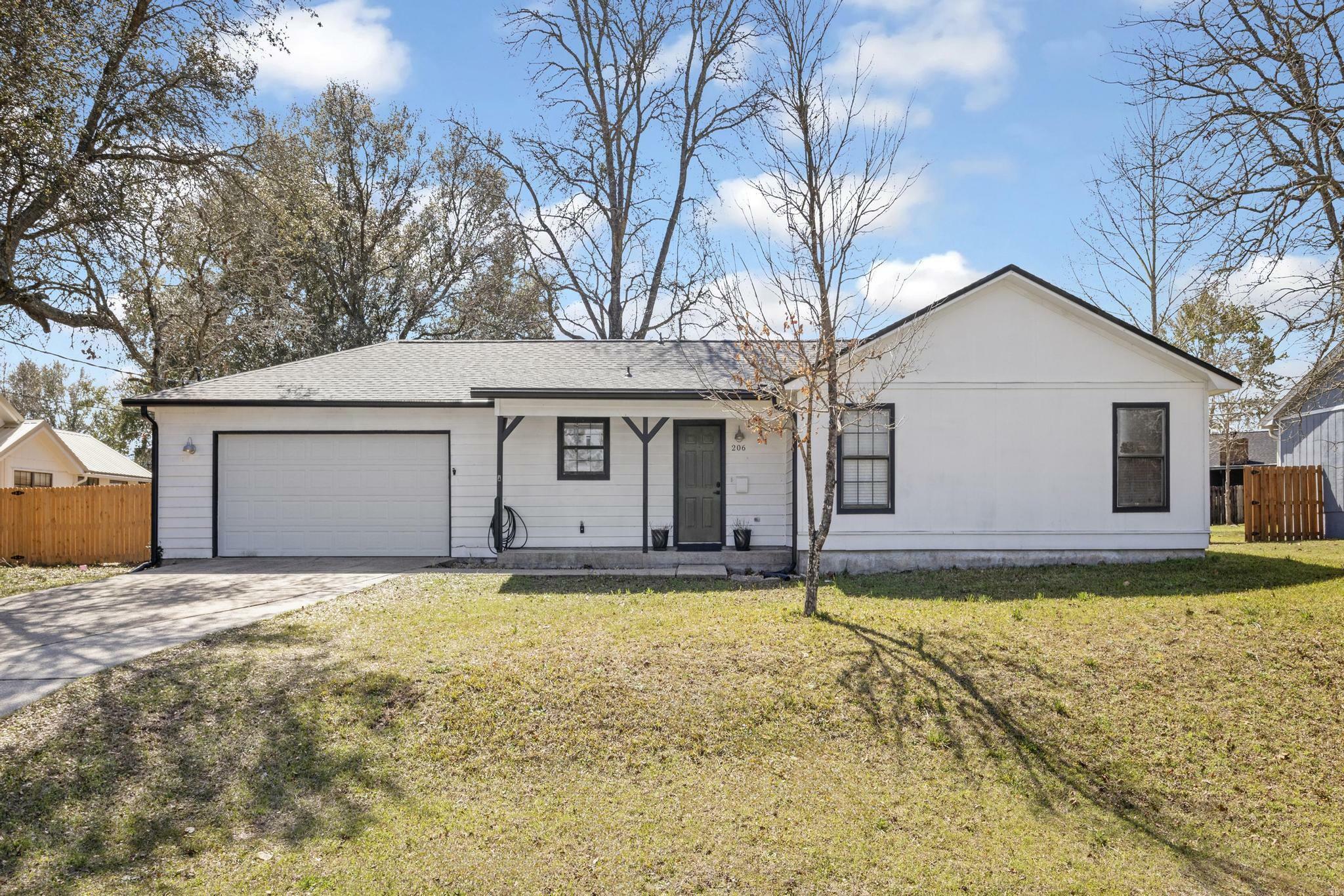 Property Photo:  206 Grand Prix Drive  FL 32536 