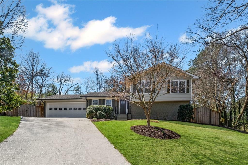 Property Photo: 260 Mansell Circle GA 30075