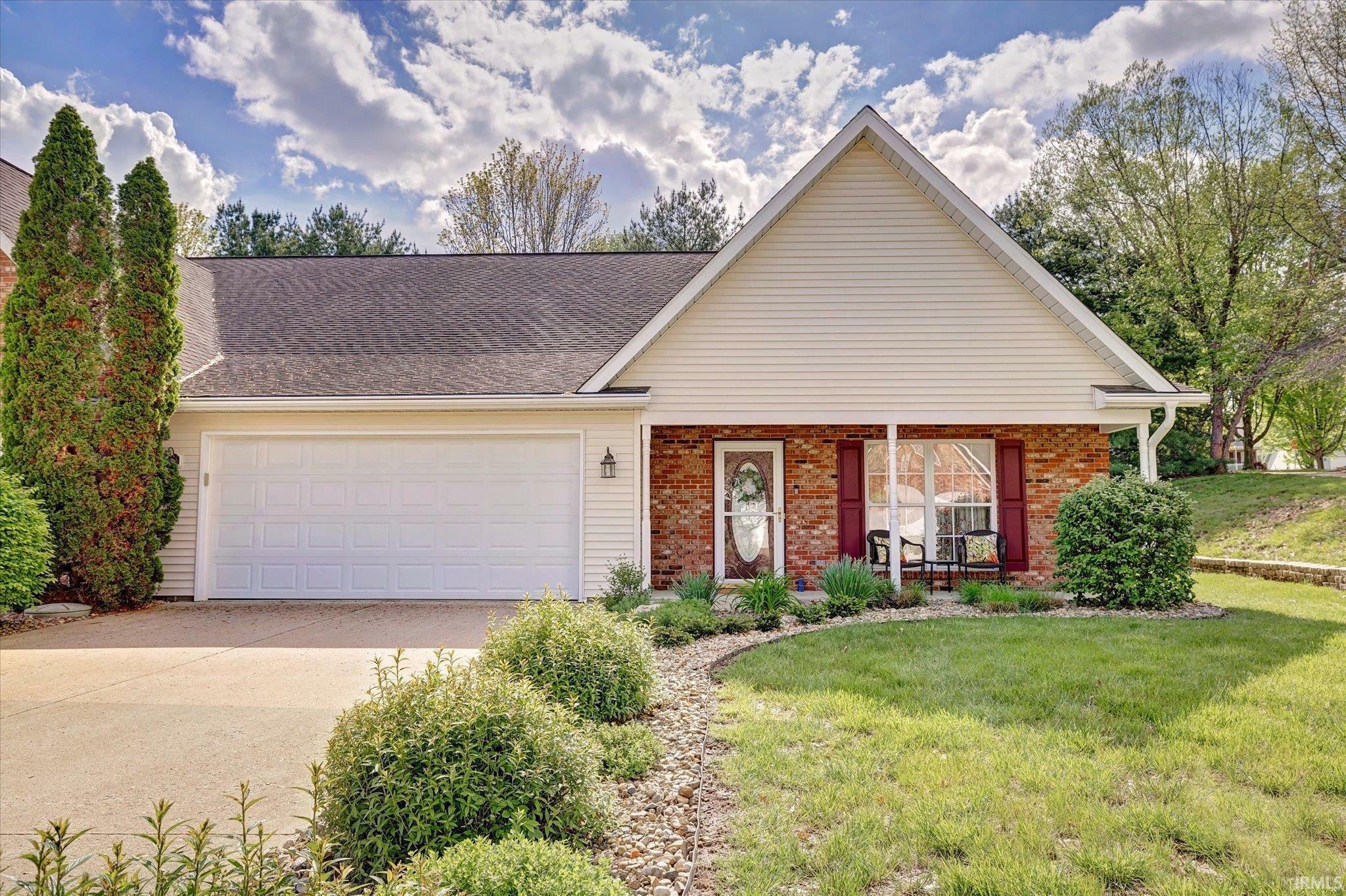 Property Photo: 1147 W Sugarberry Court IN 47404