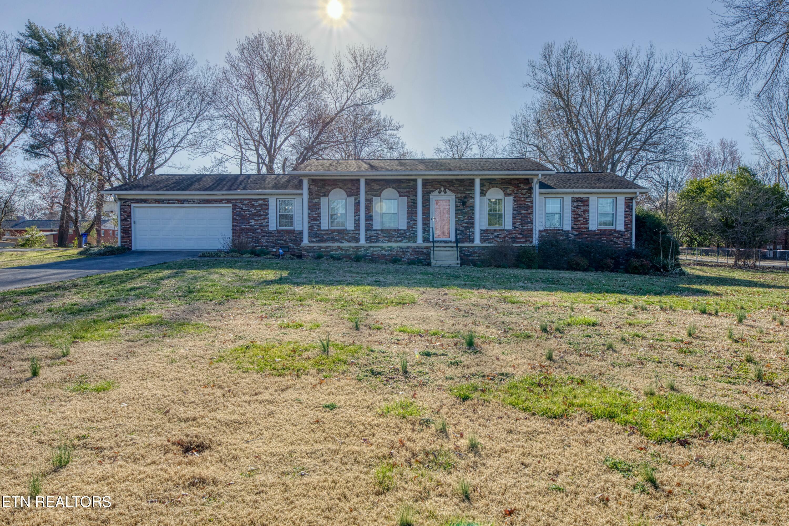 Property Photo:  853 Goddard St  TN 37701 