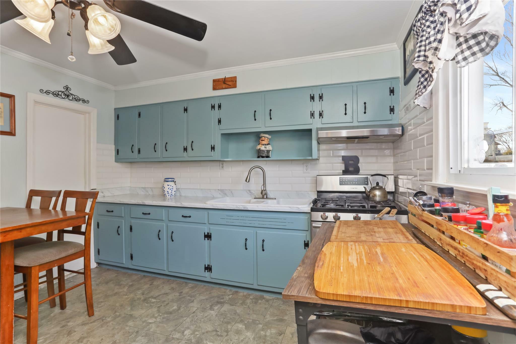 Property Photo:  218 N High Street  NY 10550 