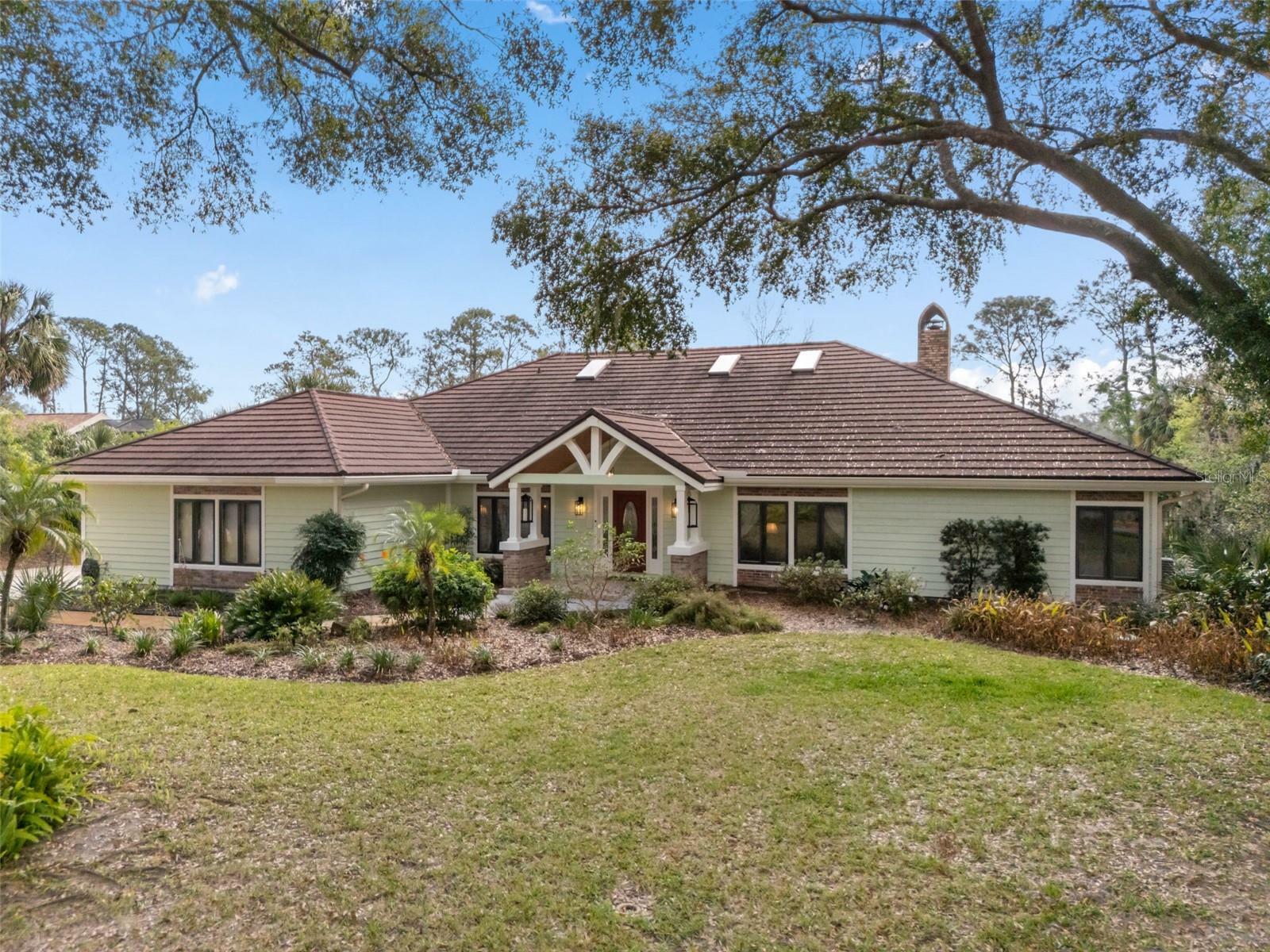 Property Photo: 2931 Sunbittern Court FL 34786