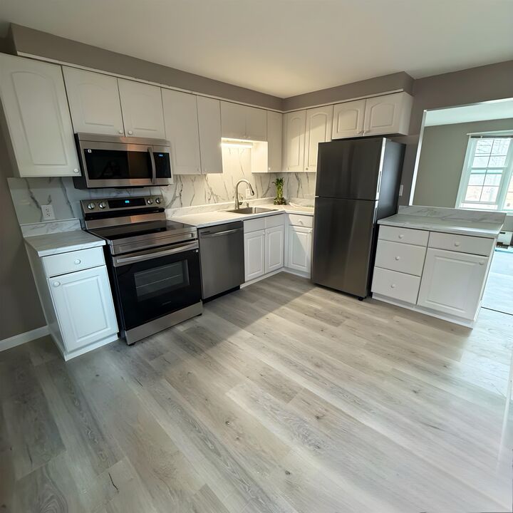 Property Photo:  50 N Main Street  NH 03079-2430 