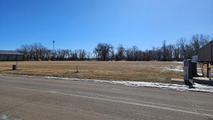 Property Photo:  509 2nd Street SE  MN 56547 