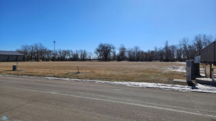 Property Photo:  509 2nd Street SE  MN 56547 