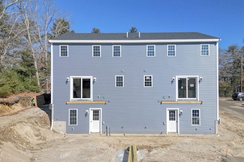 Property Photo: 1407 Main St 3 MA 02341