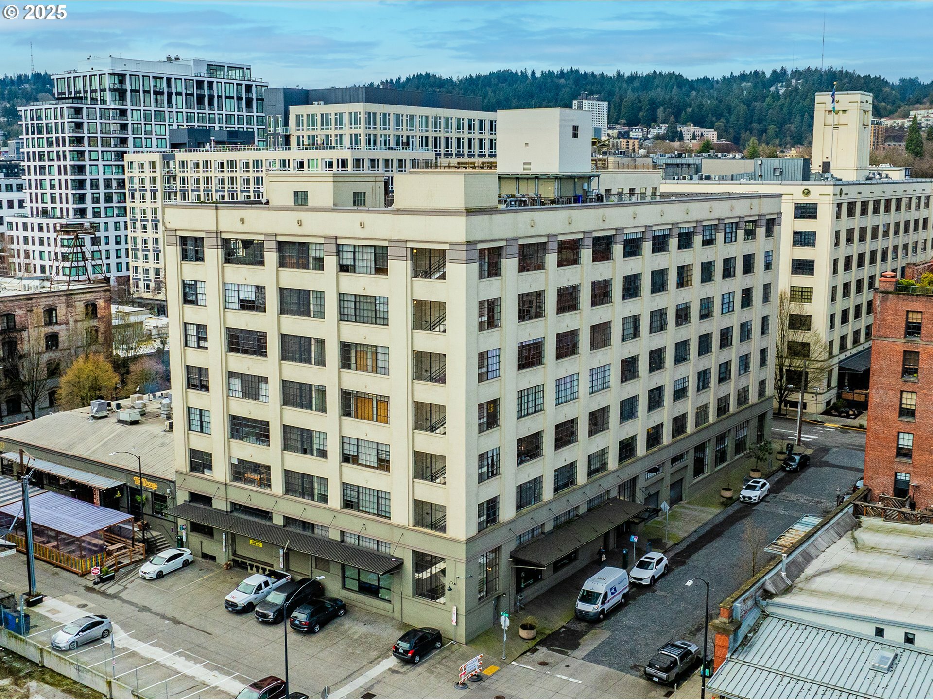Property Photo: 1314 NW Irving St 202 OR 97209