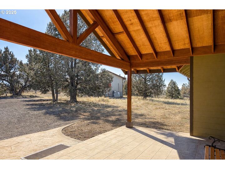 Property Photo:  25405 SE Bear Creek Rd  OR 97754 