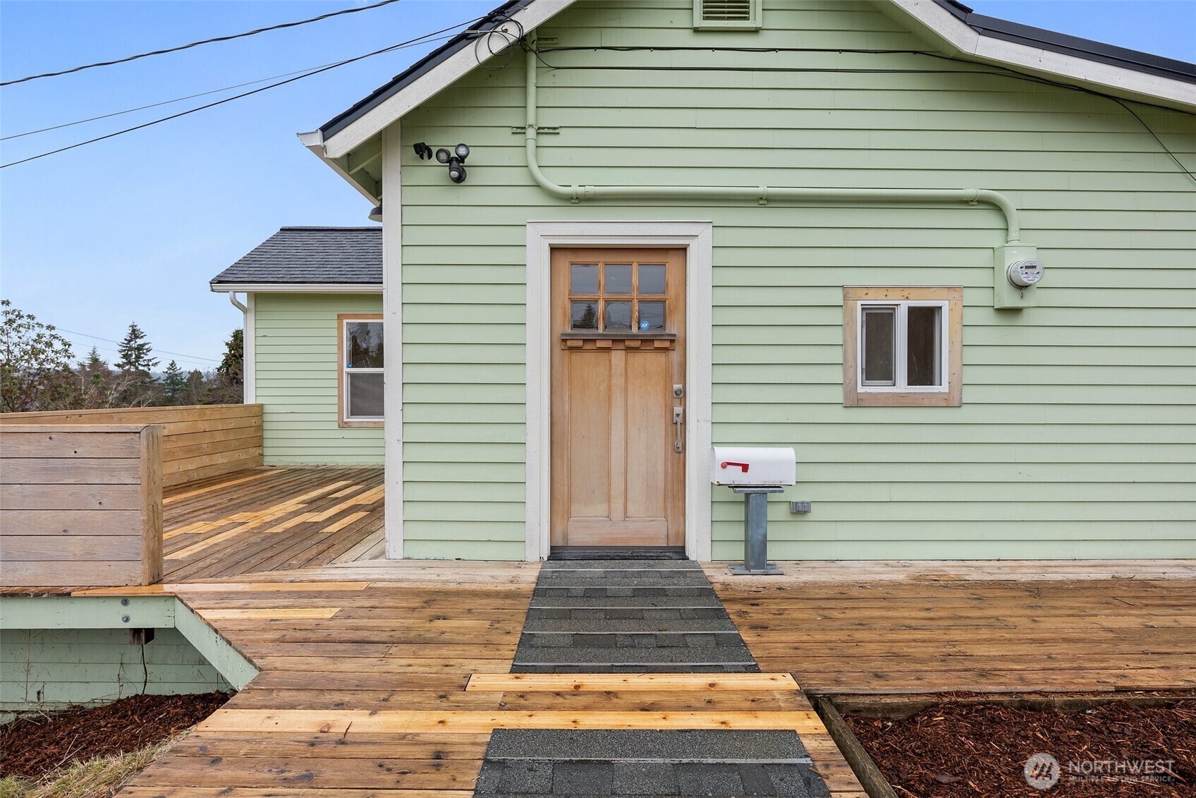 Property Photo: 1739 Trenton Avenue WA 98310