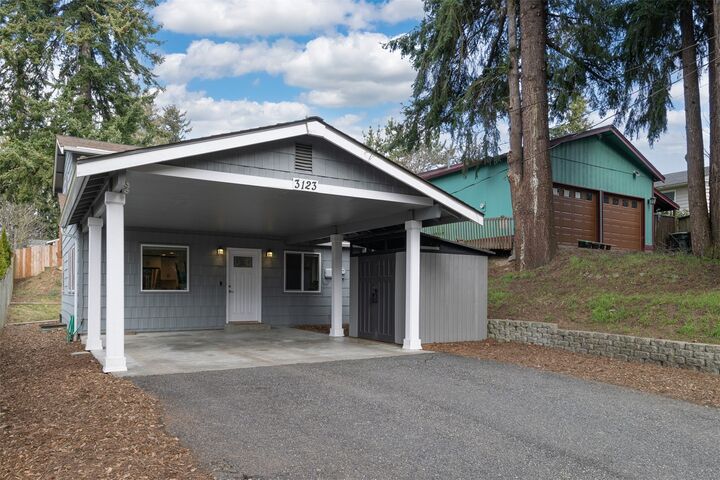 3123  Cowgill  Bellingham WA 98225 photo