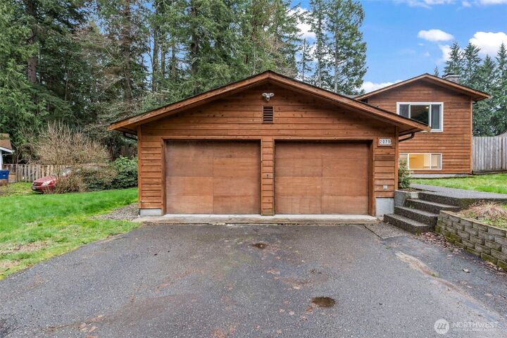 Property Photo: 2079 NE Oriole Way WA 98311