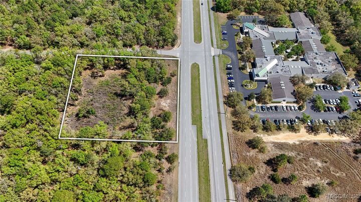 Property Photo:  161 W Norvell Bryant Highway  FL 34442 