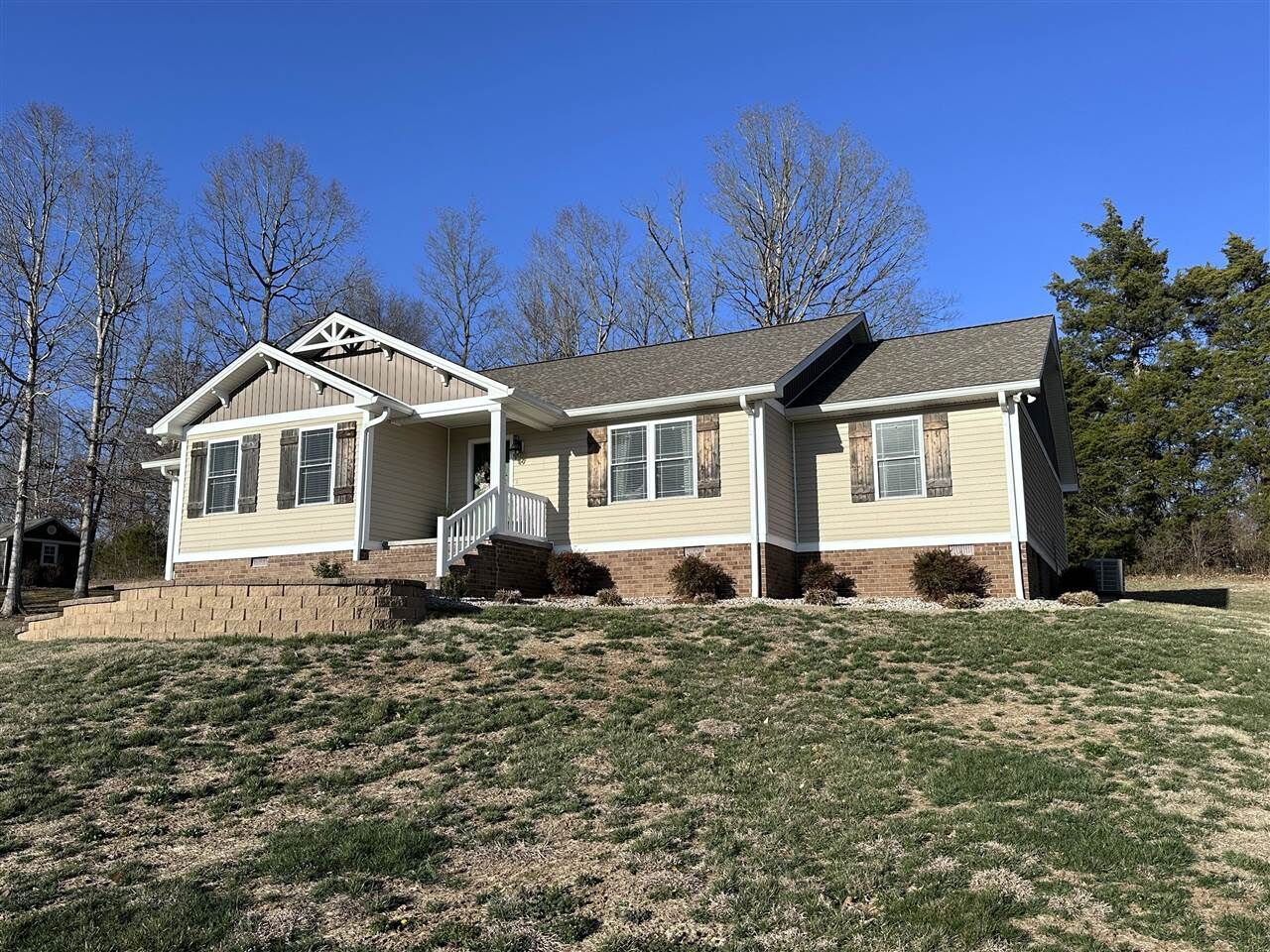 Property Photo: 150 Cole Circle KY 42141
