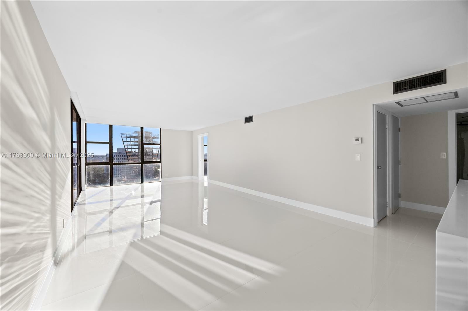 20335 W Country Club Dr 1509  Aventura FL 33180 photo