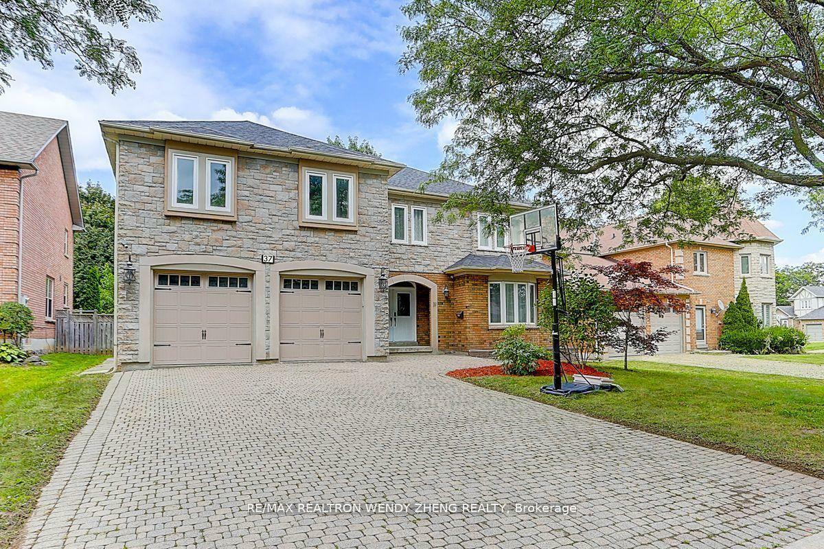Property Photo: 37 Montclair Road ON L4B 2T9
