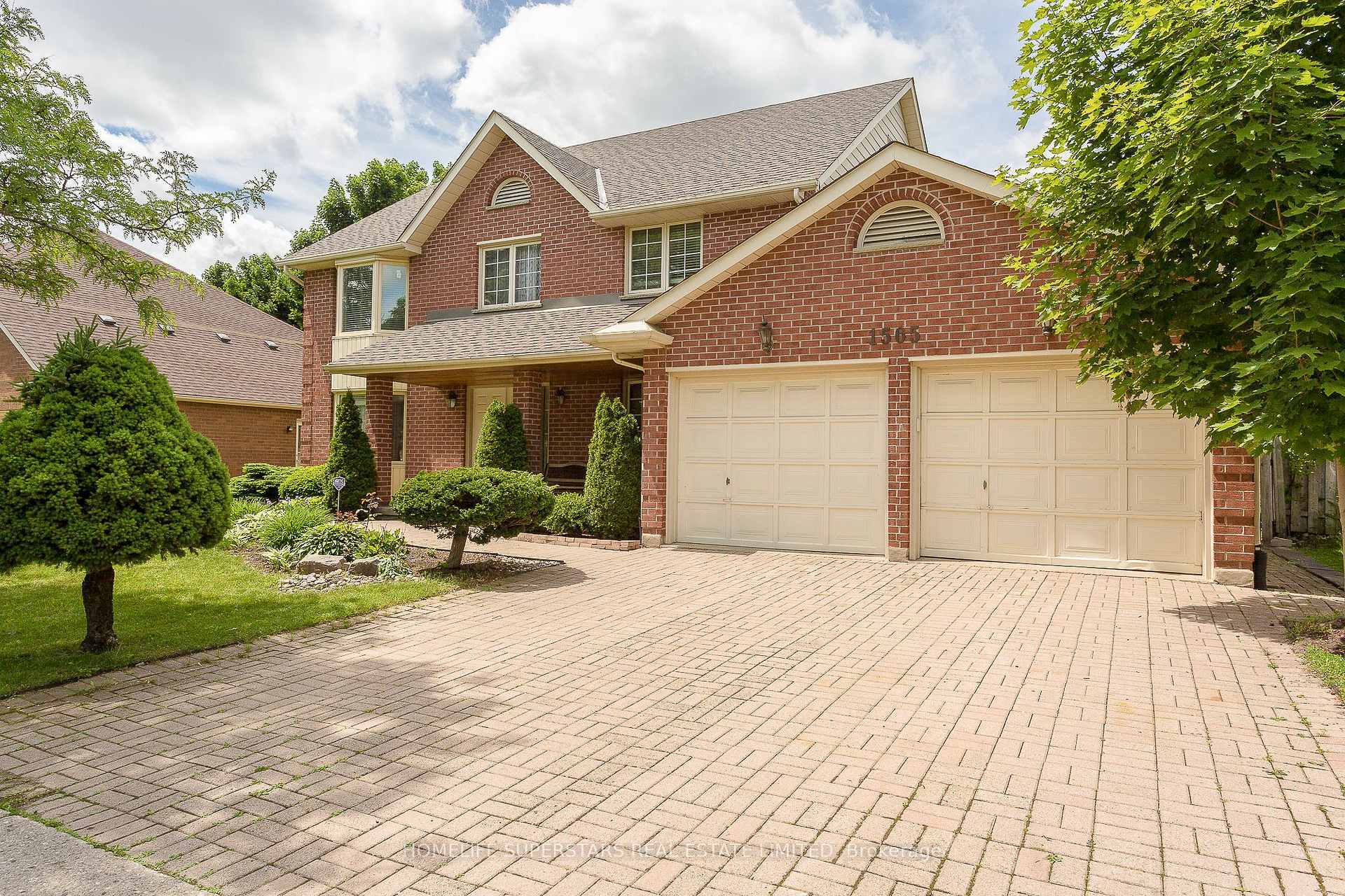 Property Photo: 1565 Hastings Drive ON N5X 3C5