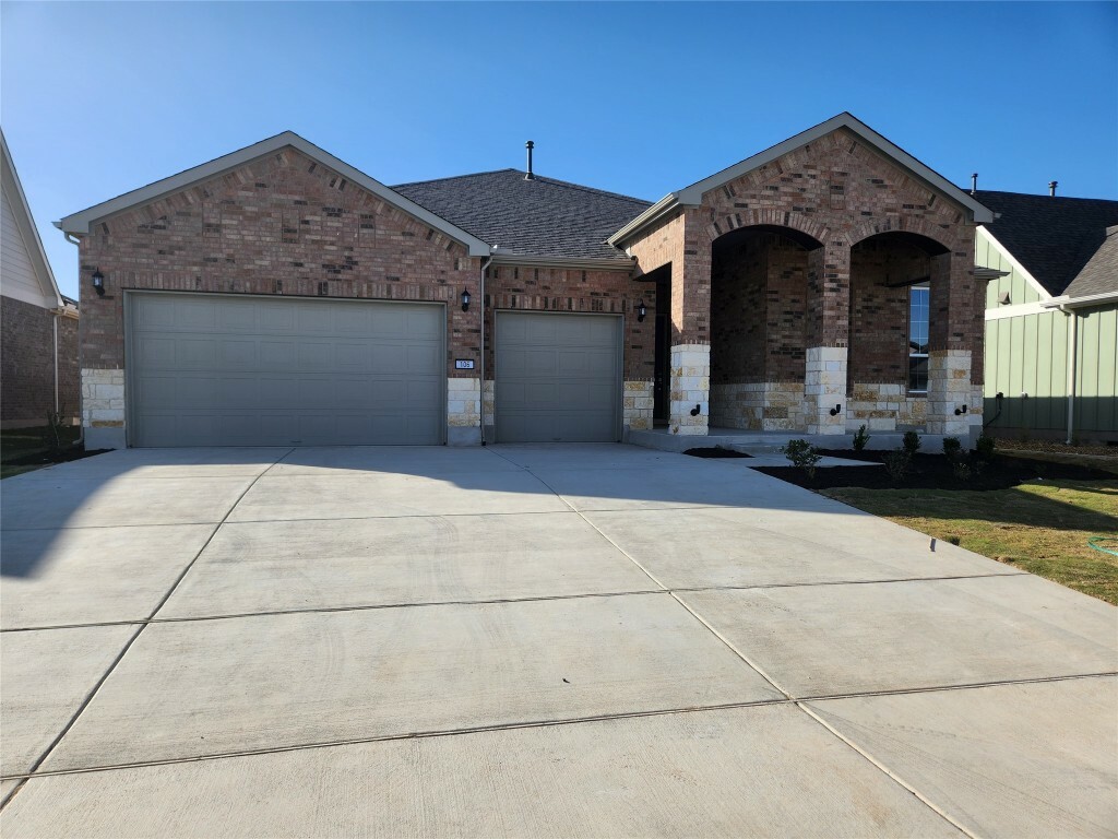 Property Photo: 106 Diamond Point Road TX 78633