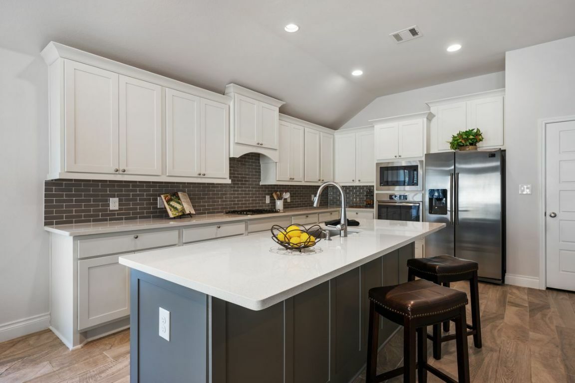 Property Photo: 128 Saturnia Drive TX 78628