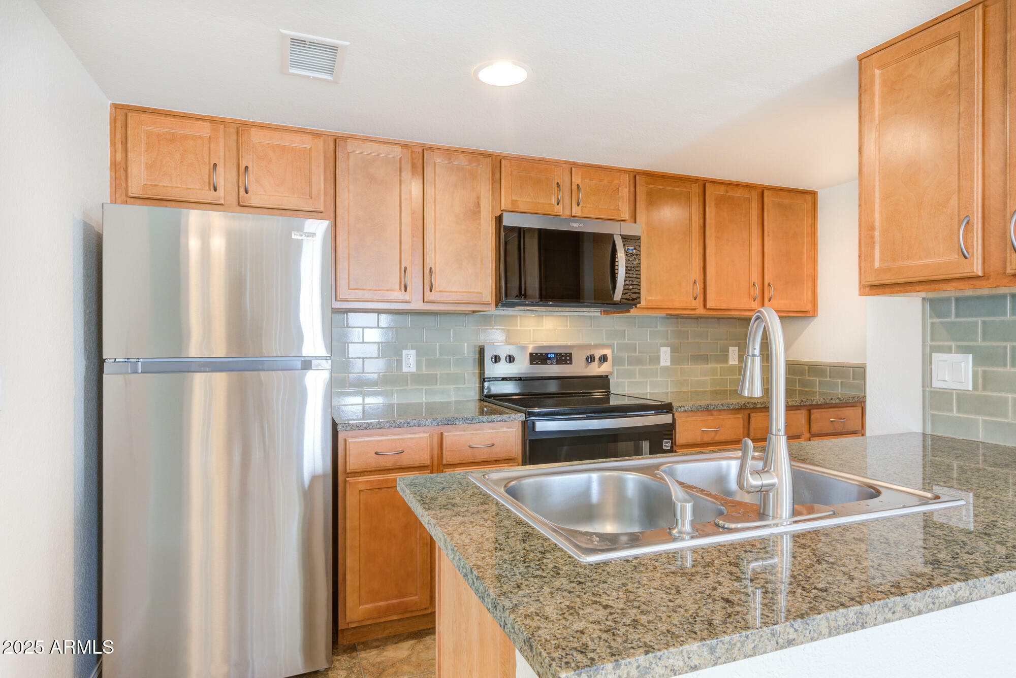 Property Photo: 200 E Southern Avenue 117 AZ 85282