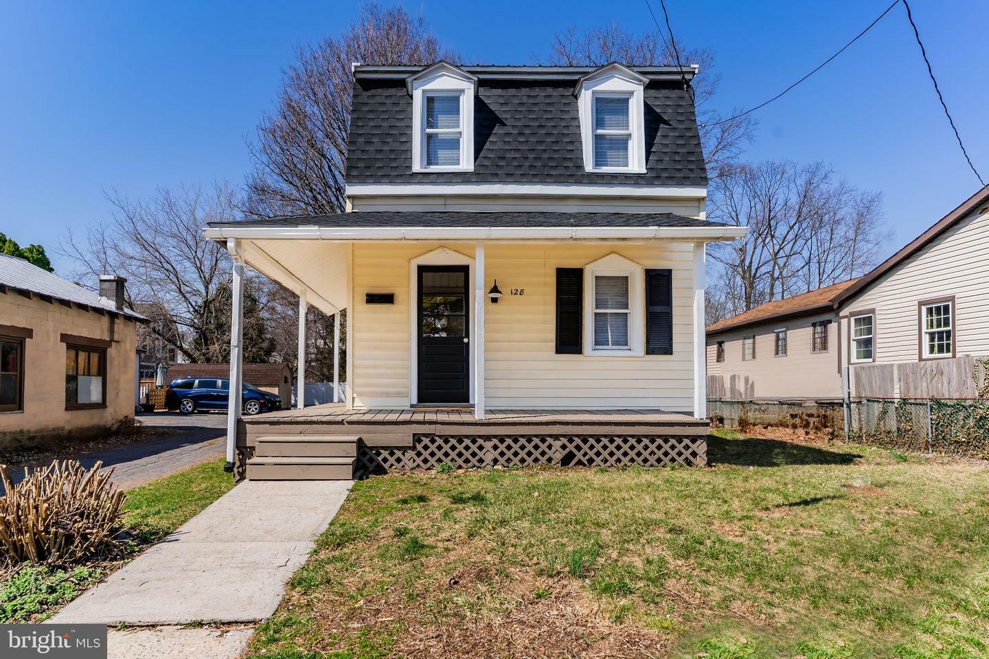 128 Porter Avenue  Carlisle PA 17013 photo