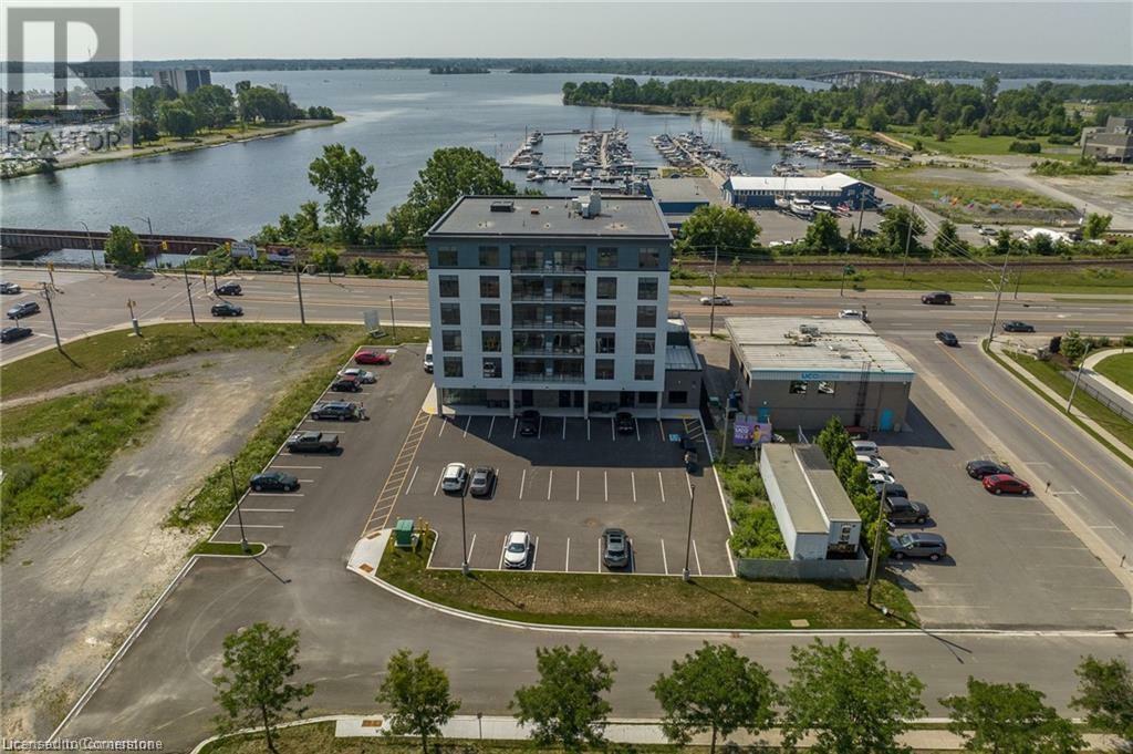 Property Photo: 2 Dundas Street West 605 ON K8P 1A1