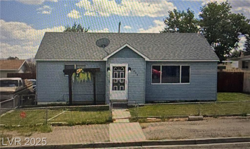 Property Photo: 1016 Park Avenue NV 89301