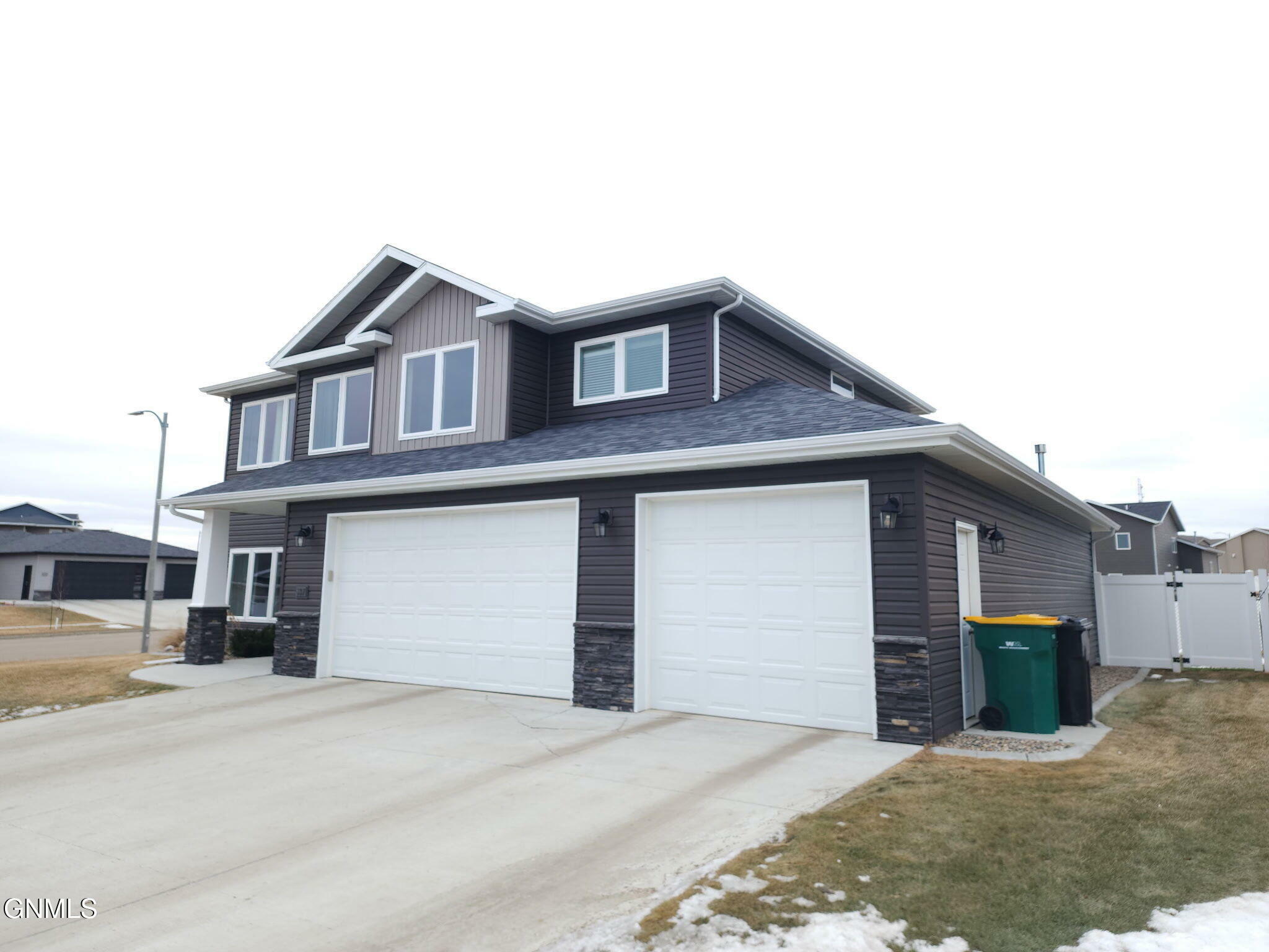 Property Photo: 537 Quarry Lane ND 58503