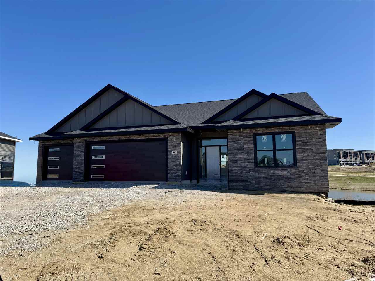 Property Photo: 628 Rock Ridge Road IA 52340
