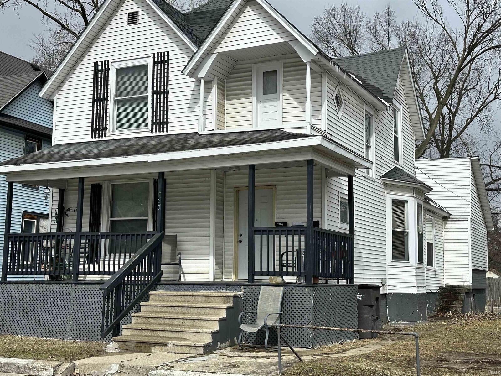 Property Photo: 520 Jefferson Street IN 46516-2995