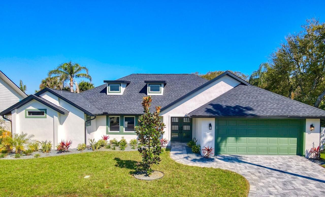 Property Photo: 54 Rains Court FL 32127