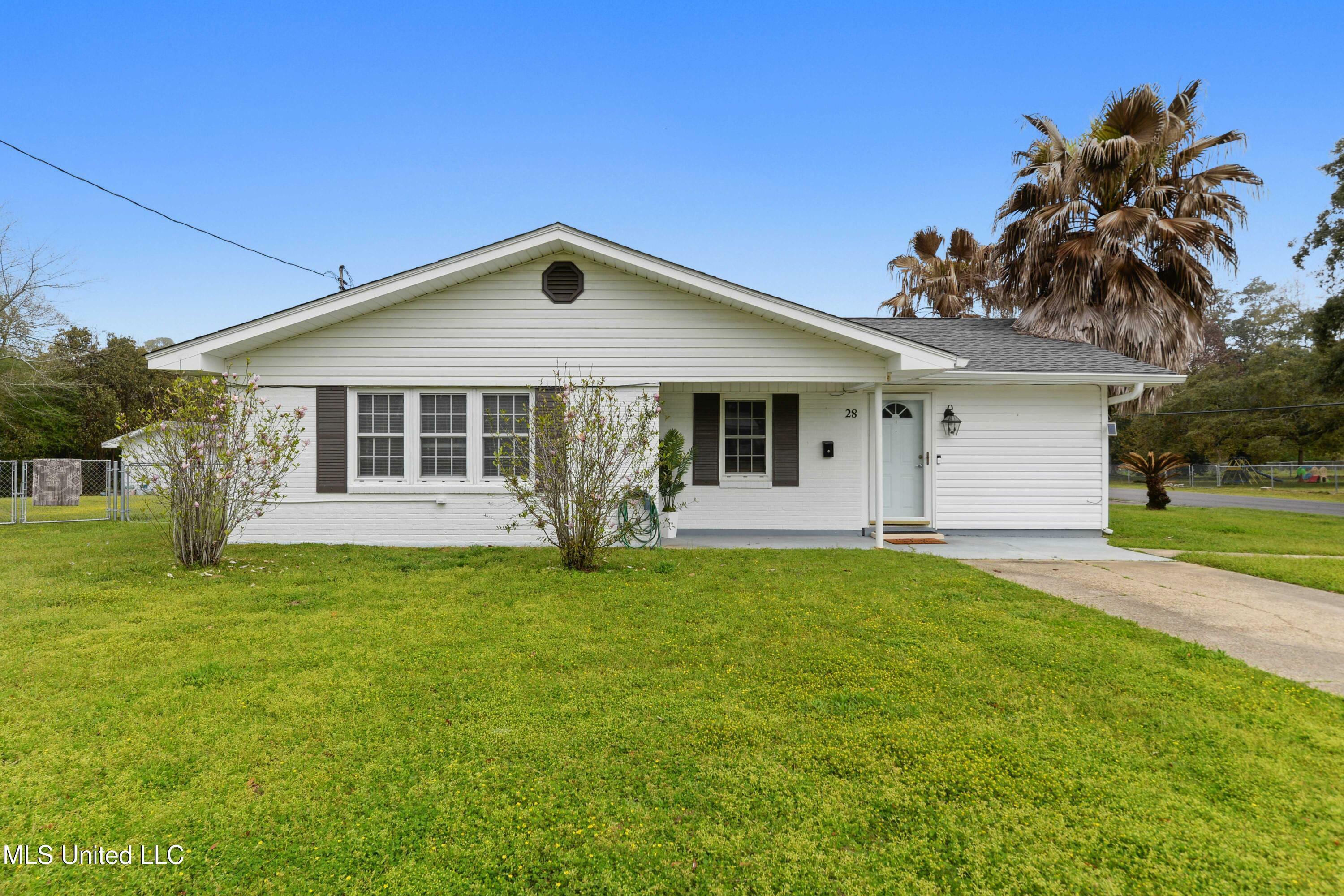 Property Photo:  28 31st Street  MS 39507 