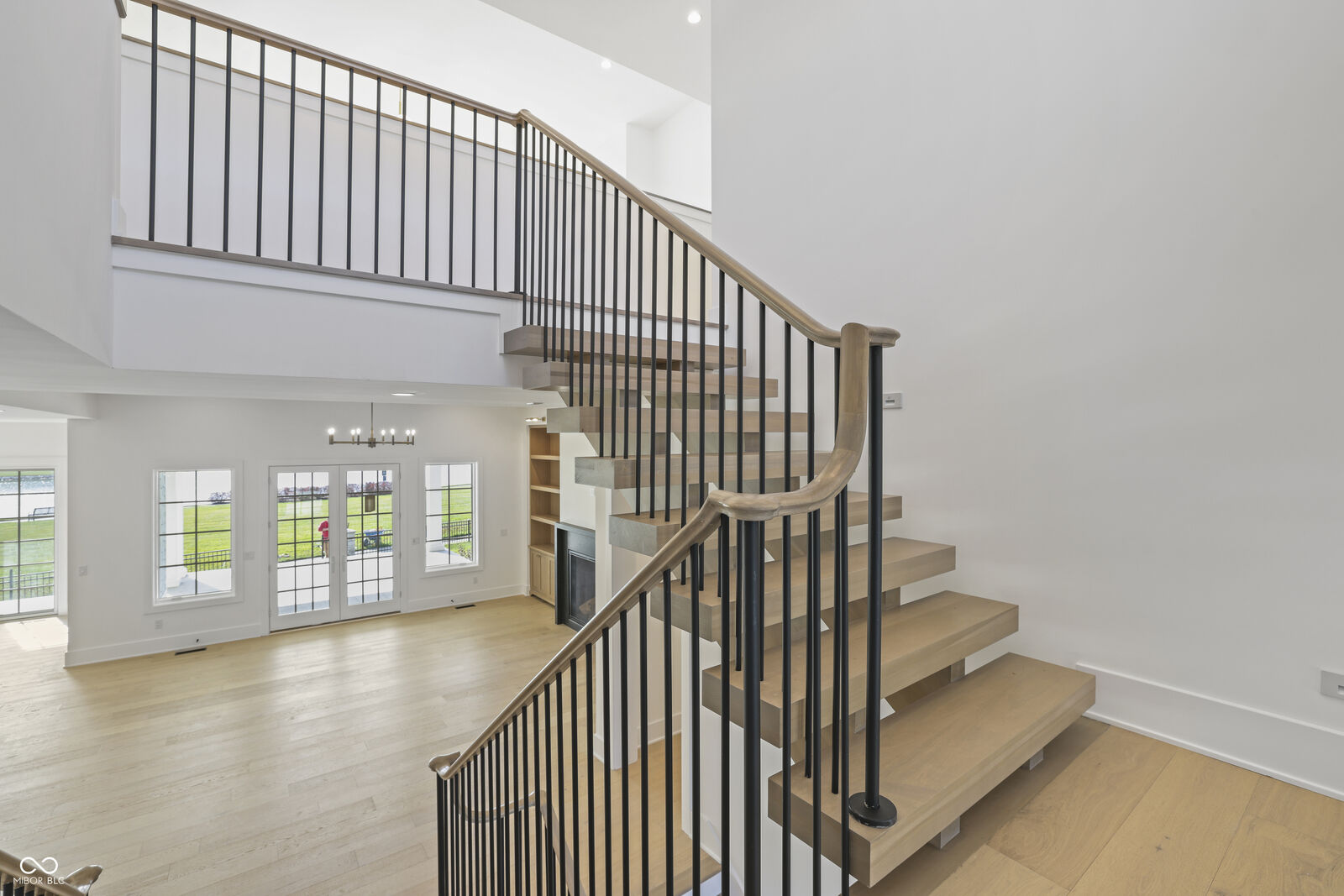 Property Photo:  1717 Beaufain Street  IN 46032 