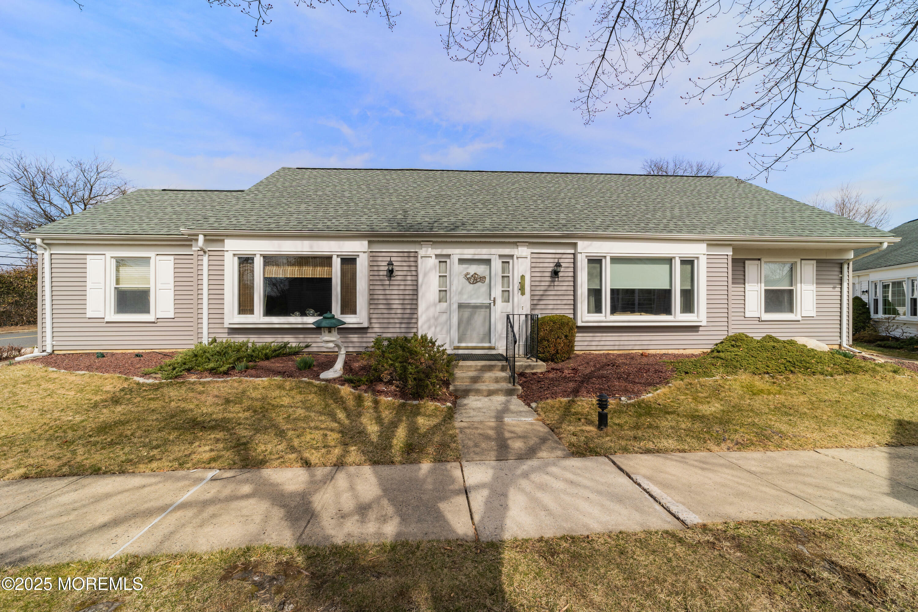 482 Revere Way 482B  Monroe NJ 08831 photo