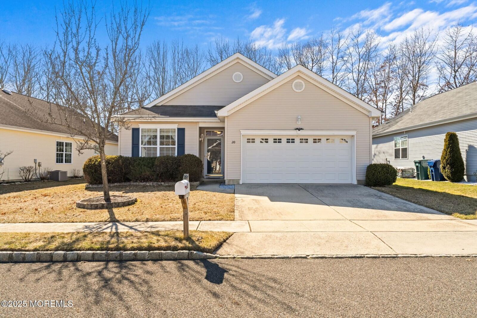 Property Photo:  20 Marigold Lane  NJ 08087 