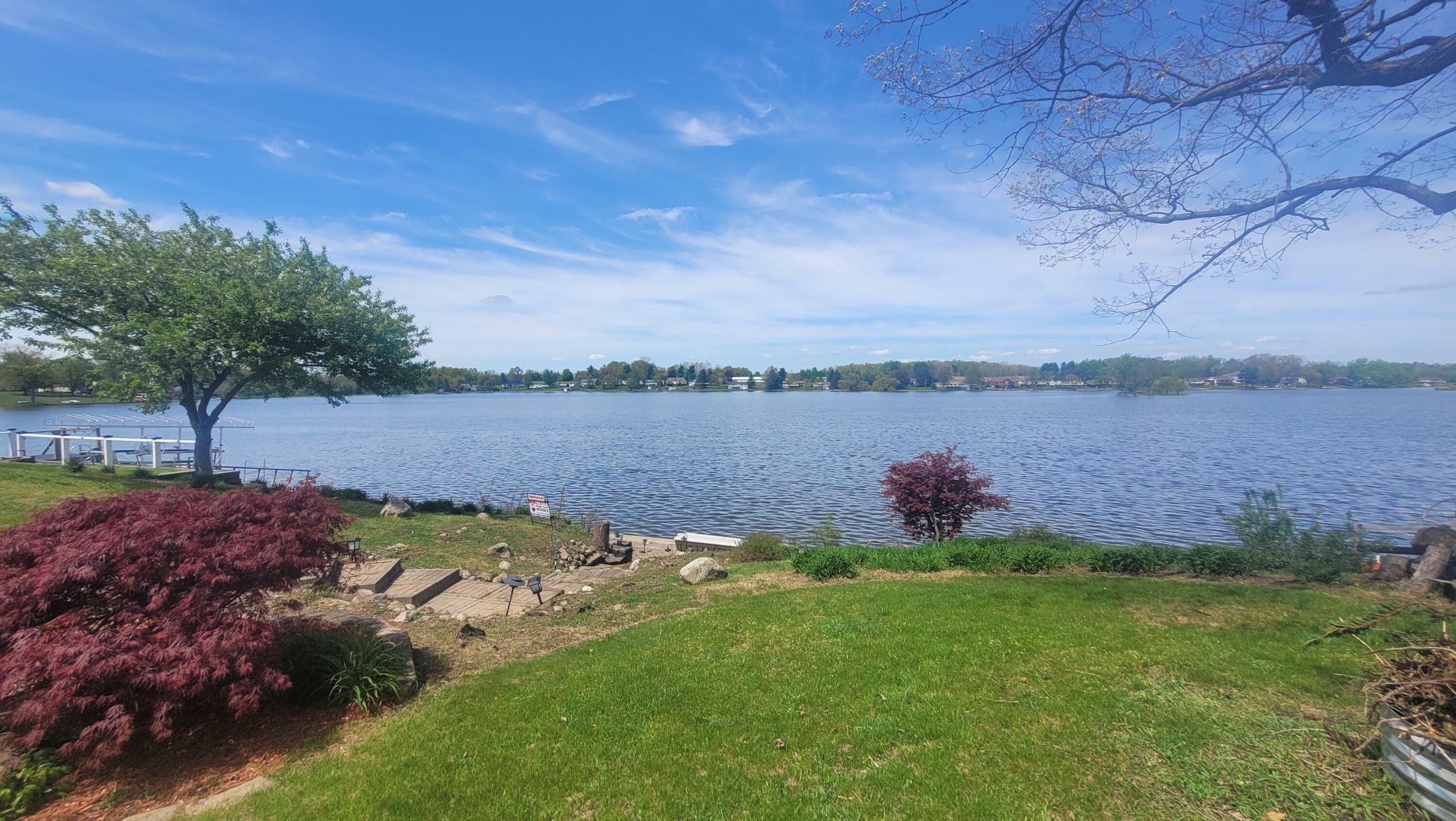Property Photo: 4210 Dawn Drive Drive MI 49242
