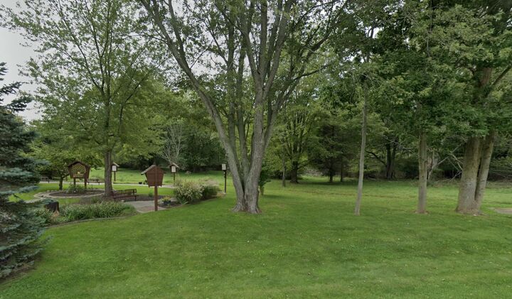 Property Photo: 319 Beachwood Way MI 49406