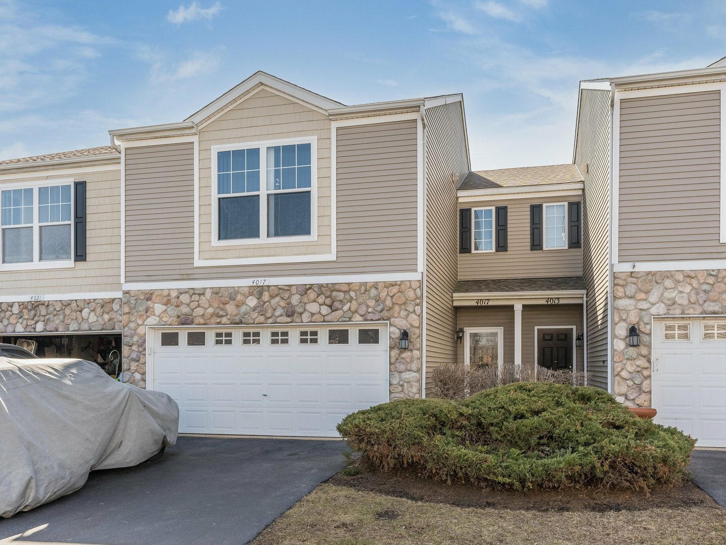 Property Photo:  4017 Boulder Court  IL 60504 