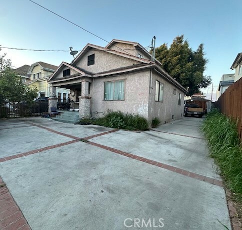 629 E 23rd Street  Los Angeles CA 90011 photo