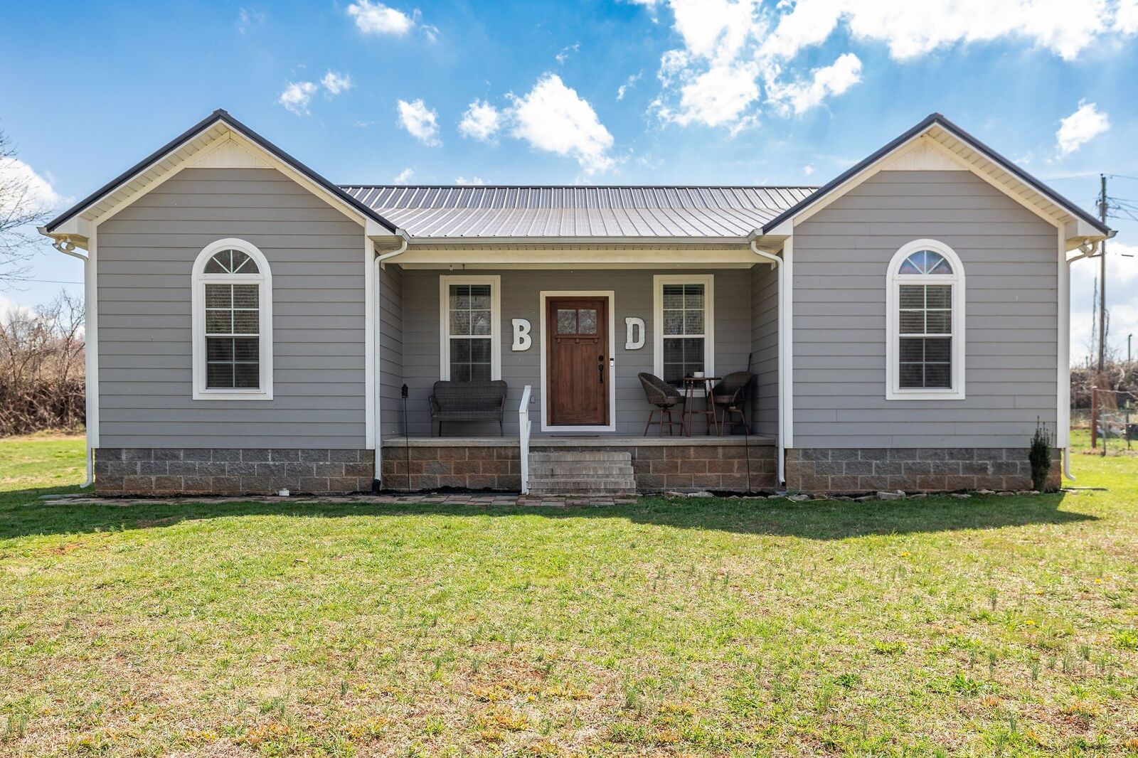 Property Photo: 365 Voss St TN 38464