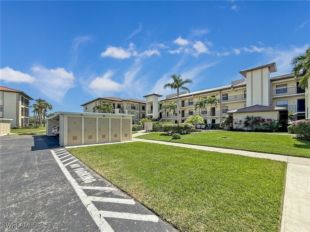 Property Photo: 12621 Kelly Sands Way 326 FL 33908