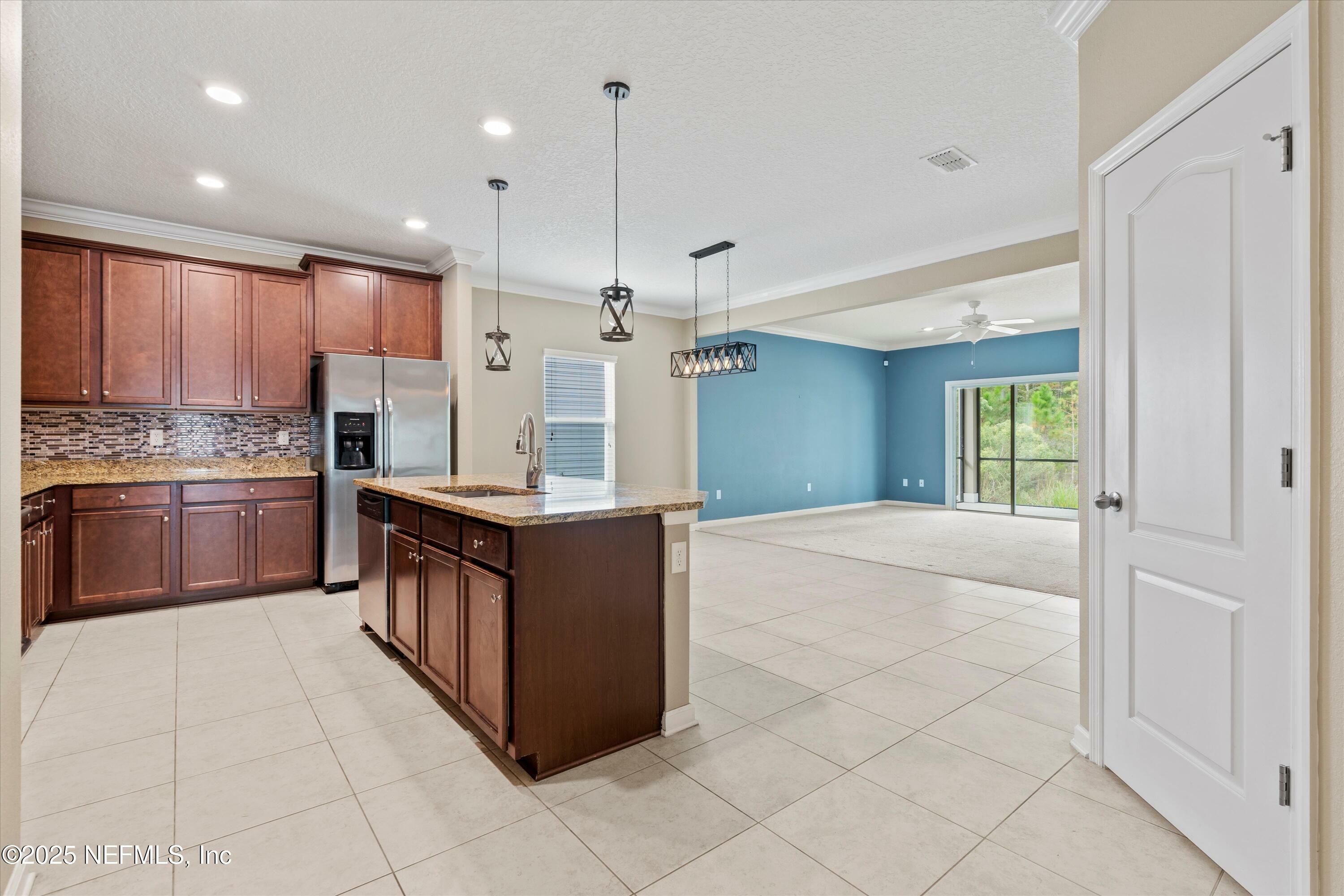 Property Photo:  15795 Stedman Lake Drive  FL 32218 