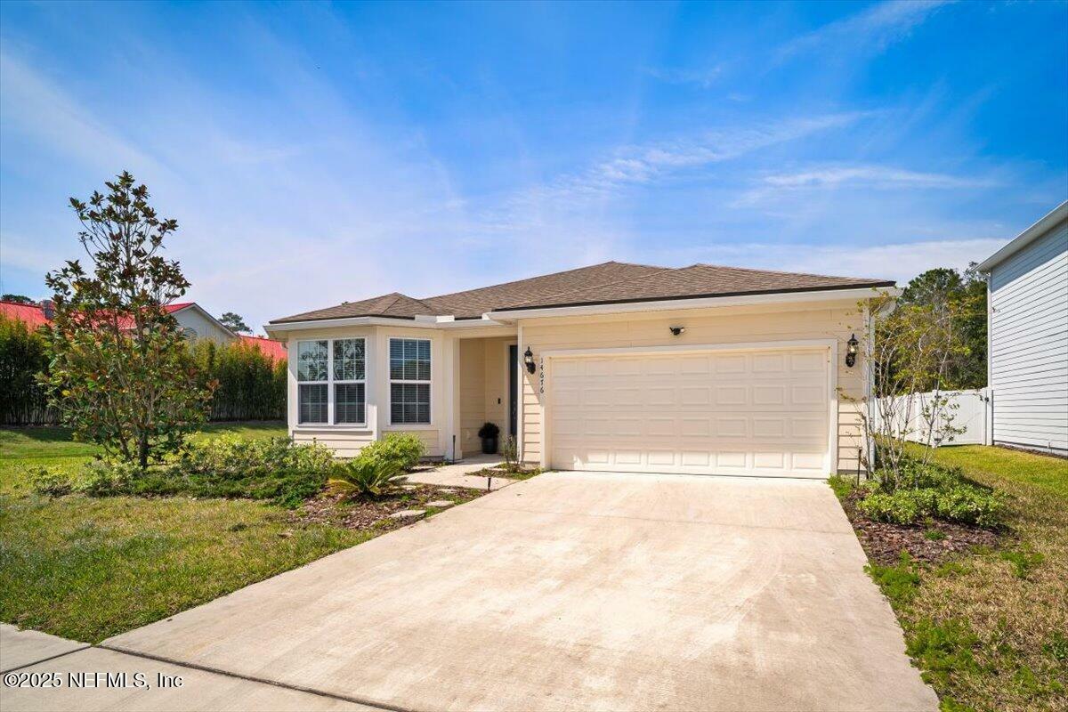 Property Photo:  14676 Lattice Court  FL 32226 