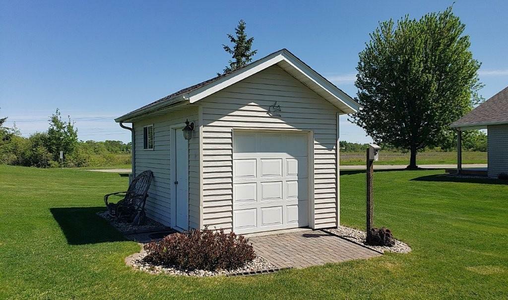 Property Photo: 1836 Bridgeview Boulevard MN 56501